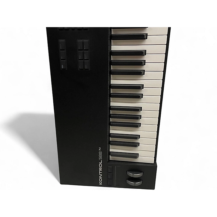 Native Instruments Used Native Instruments Komplete Kontrol S88 MK3 MIDI Controller