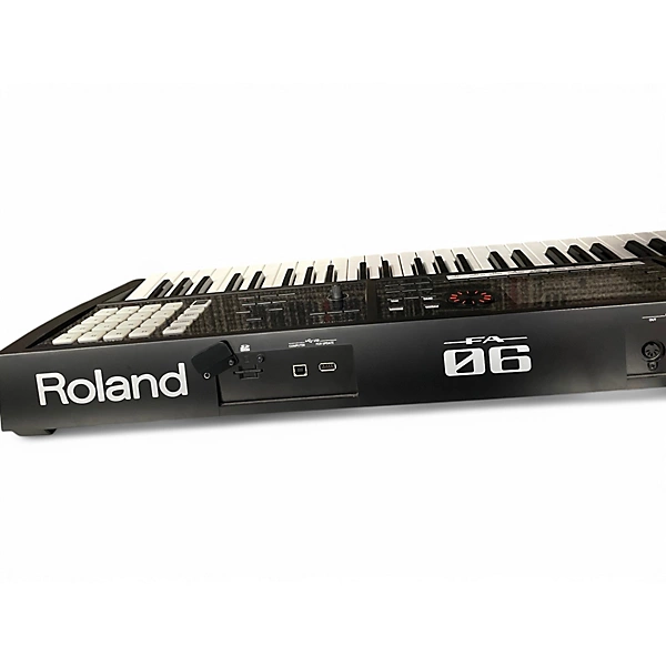 Roland Used Roland Fantom 06 Keyboard Workstation