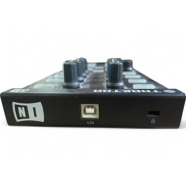 Native Instruments Used Native Instruments TRAKTOR KONTROL X1 DJ Mixer