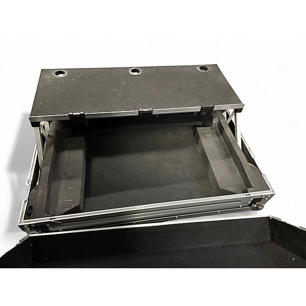 Gator Used Gator gtour flight case DJ Case.gc