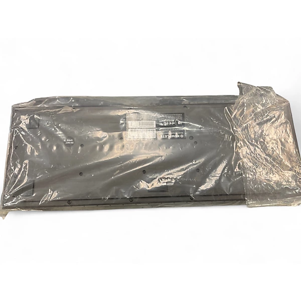 Native Instruments Used Native Instruments Komplete Kontrol M32 MIDI Controller