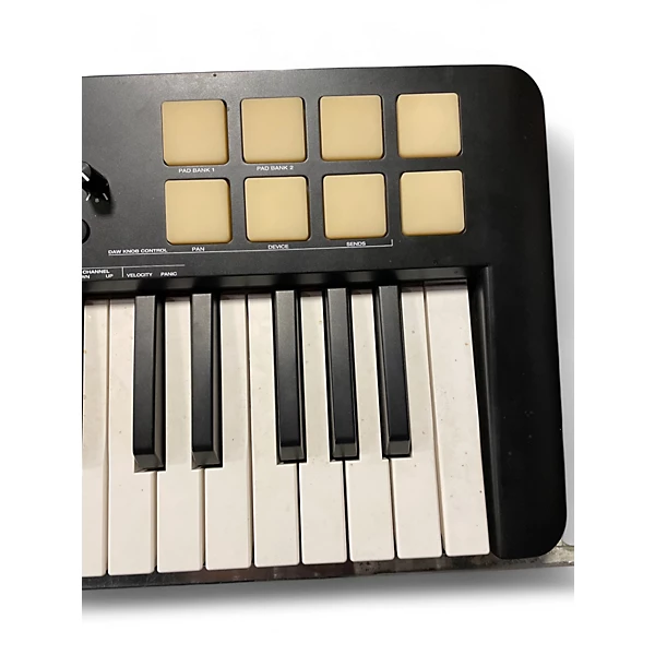 M Audio Used M Audio OXYGEN 49 MKV MIDI Controller.gc