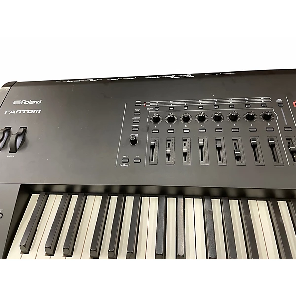 Roland Used Roland Fantom 8 Keyboard Workstation