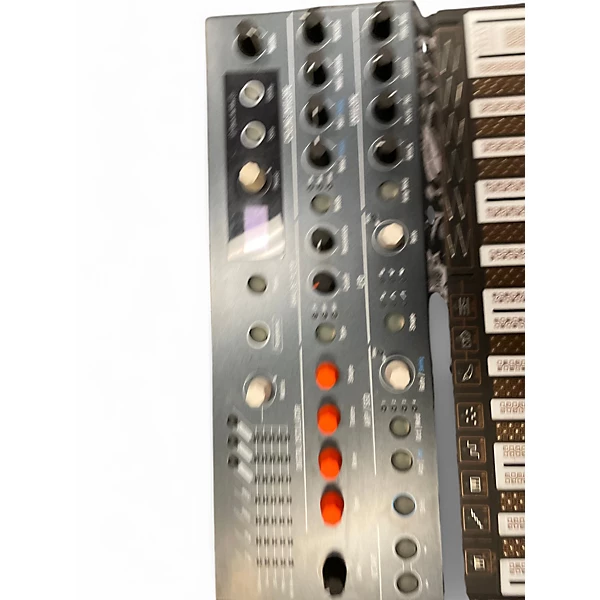 Arturia Used Arturia MicroFreak Synthesizer