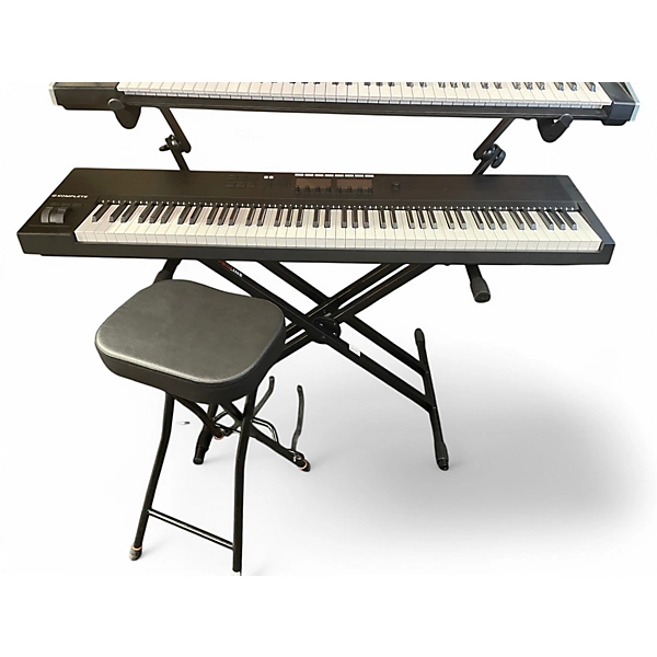 Native Instruments Used Native Instruments Komplete Kontrol S88 MK2 MIDI Controller