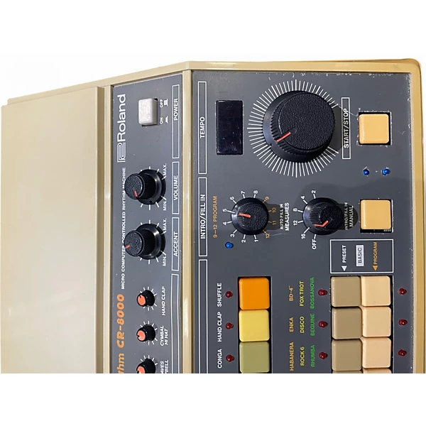 Roland Used Roland CR8000 Synthesizer.gc