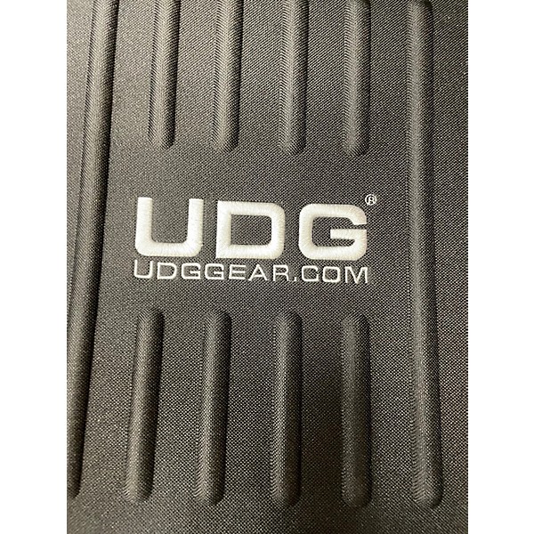 UDG Used UDG VINYL BAG Utility Bag.gc
