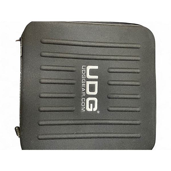 UDG Used UDG VINYL BAG Utility Bag.gc