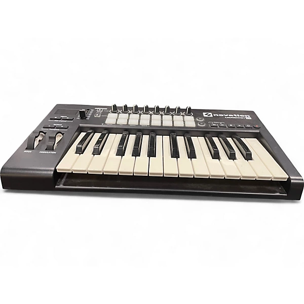 Novation Used Novation LAUNCHKEY 25 MK2 MIDI Controller