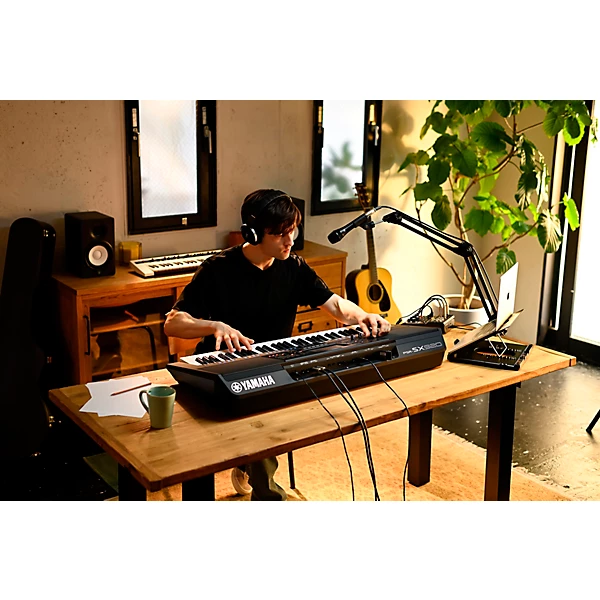 Yamaha PSR SX920 61 Key High Level Arranger Keyboard Level 2