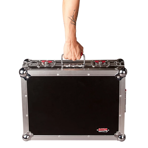 Gator G TOUR Pedal Board Small Wheeled Effects Pedal Board