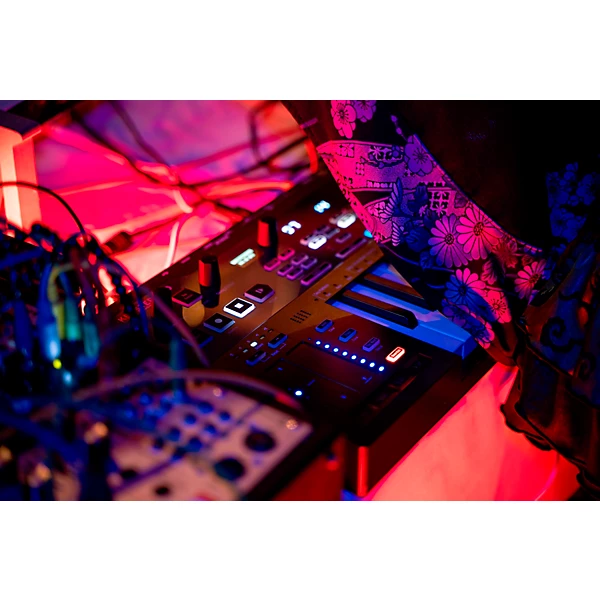 KeyStep Pro Chroma 37 Key Controller Sequencer