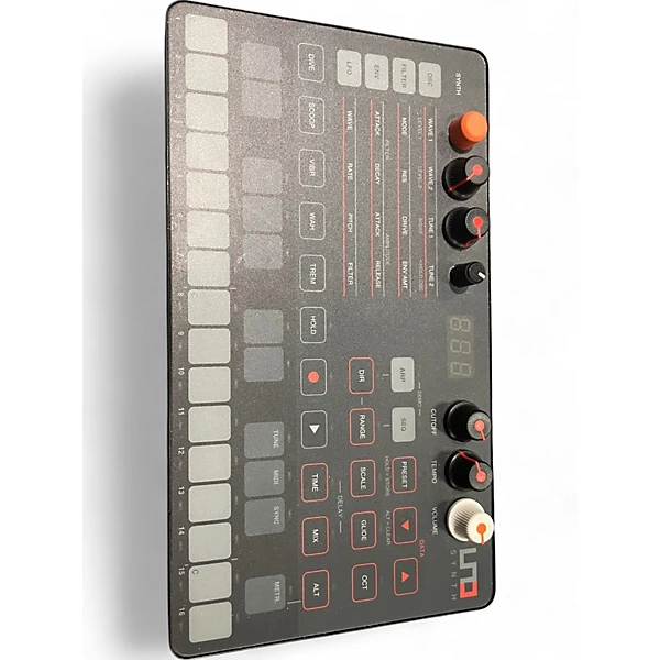 IK Multimedia Used IK Multimedia UNO SYNTH Synthesizer