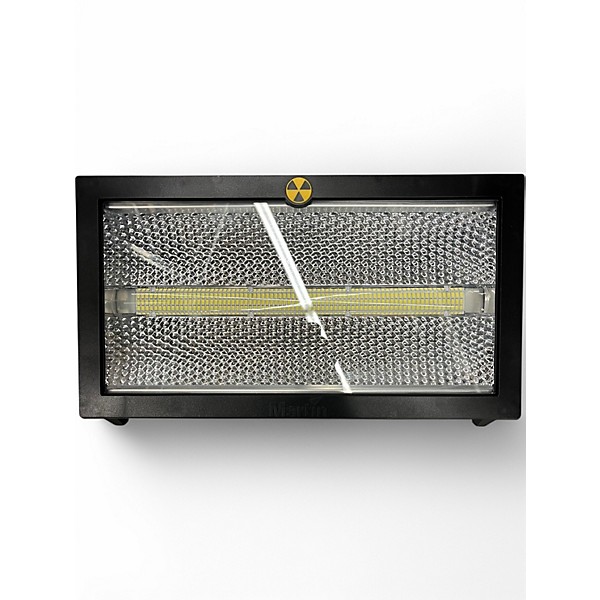 Martin Used Martin 90425000HU LED STROBE Lighting Effect.gc