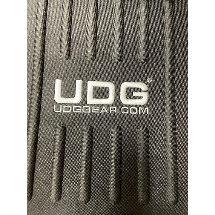 UDG Used UDG VINYL BAG Utility Bag.gc