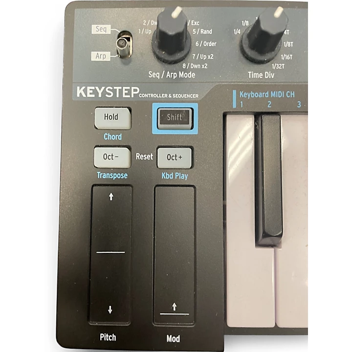 Arturia Used Arturia KEYSTEP MIDI Controller