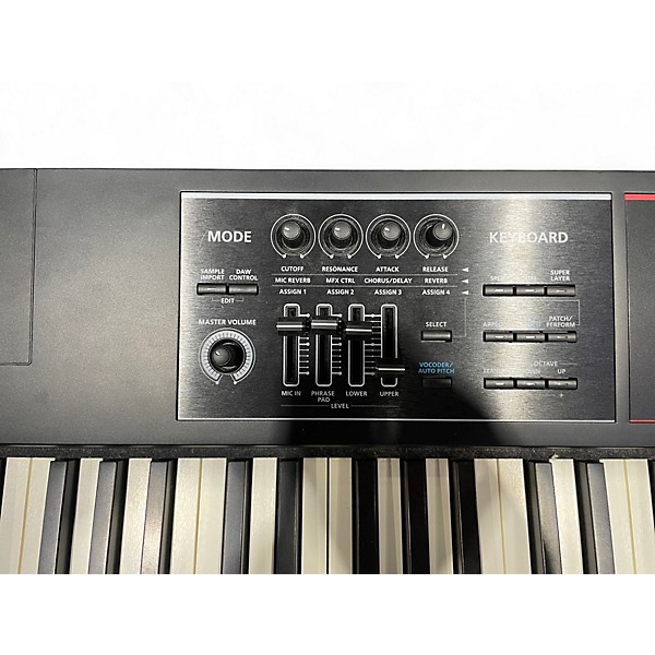 Roland Used Roland Juno DS88 Synthesizer Synthesizer.gc