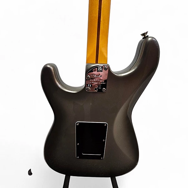 Used 2022 Fender American Professional II Stratocaster silver burst Solid Body Electric Guitar