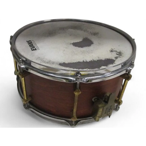 Noble Cooley 7X13 WALNUT SNARE Drum.gc