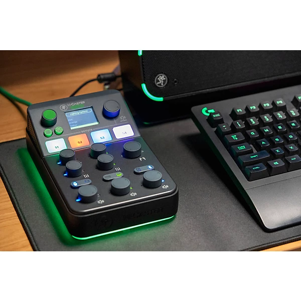 Mackie MCaster Studio Live Streaming Mixer Level 1 Black L97333004001000.gc