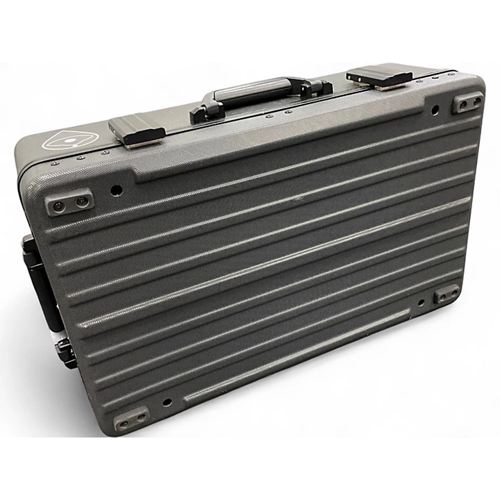 BOSS Used BOSS BCB1000 Utility Case.gc