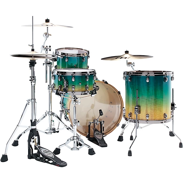 Starclassic Maple 3 Piece Shell Pack With 22 Bass Drum and Black Nickel Hardware Marine Shoreline Movingui Fade