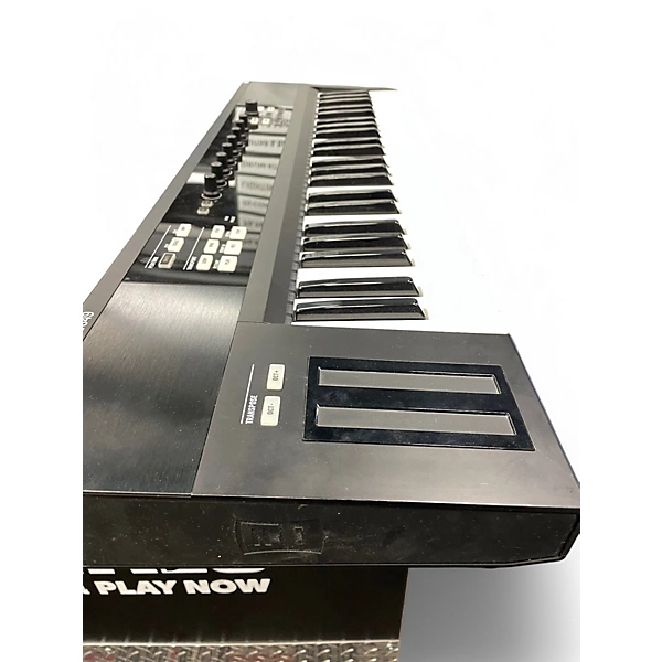 Native Instruments Used Native Instruments Komplete Kontrol A49 MIDI Controller