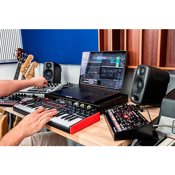 IK Multimedia iLoud Micro Monitor Pro 3 Studio Monitors Pair Level 1 M15413004000000.gc