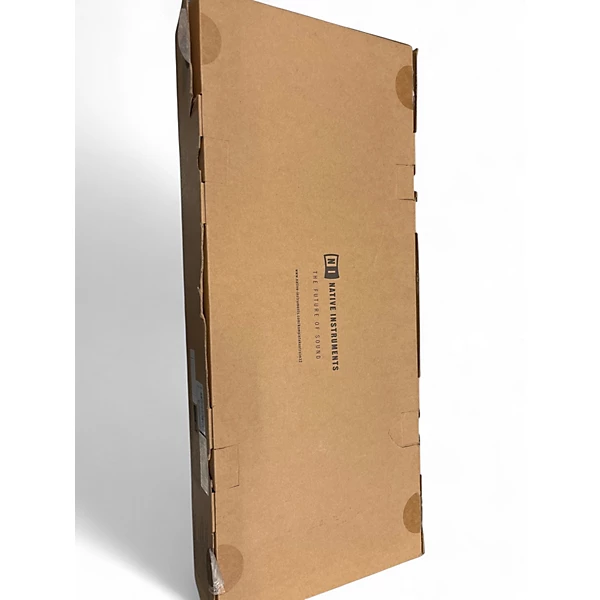 Native Instruments Used Native Instruments Komplete Kontrol M32 MIDI Controller