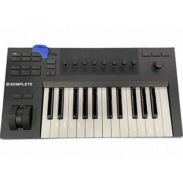 Native Instruments Used Native Instruments Komplete Kontrol A25 MIDI Controller