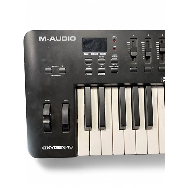M Audio Used M Audio OXYGEN 49 MKV MIDI Controller.gc