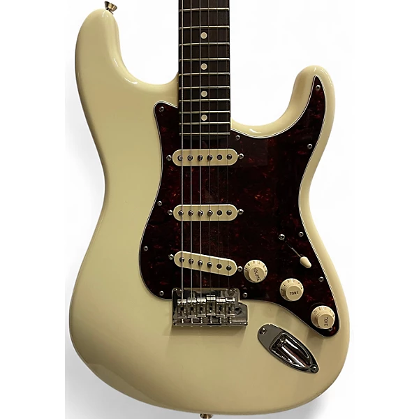 Used Fender American Professional II Stratocaster Olympic White Solid Body Electric Guitar