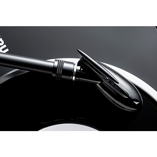 handytraxx tube J Limited Edition Portable Record Player with NuTube and Jico Clipper MM Cartridge Black Silver