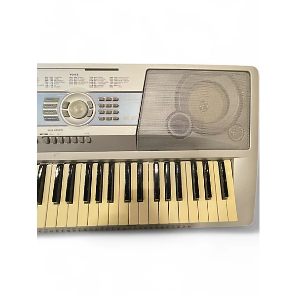 Yamaha Used Yamaha DGX200 PORTABLE GRAND Stage Piano.gc