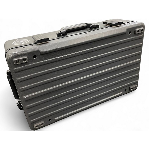 BOSS Used BOSS BCB1000 Utility Case.gc