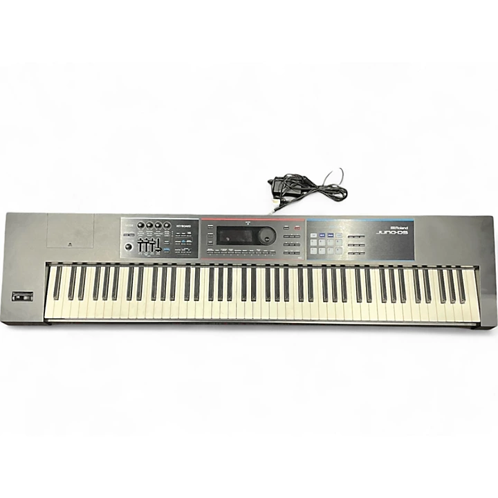 Roland Used Roland Juno DS88 Synthesizer Synthesizer.gc