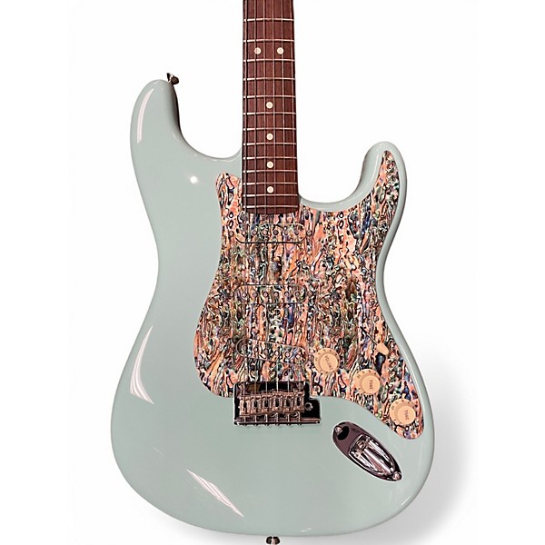 Fender Used 2017 Fender Limited Edition American Professional Stratocaster Daphne Blue Solid Body Electric Guitar.gc
