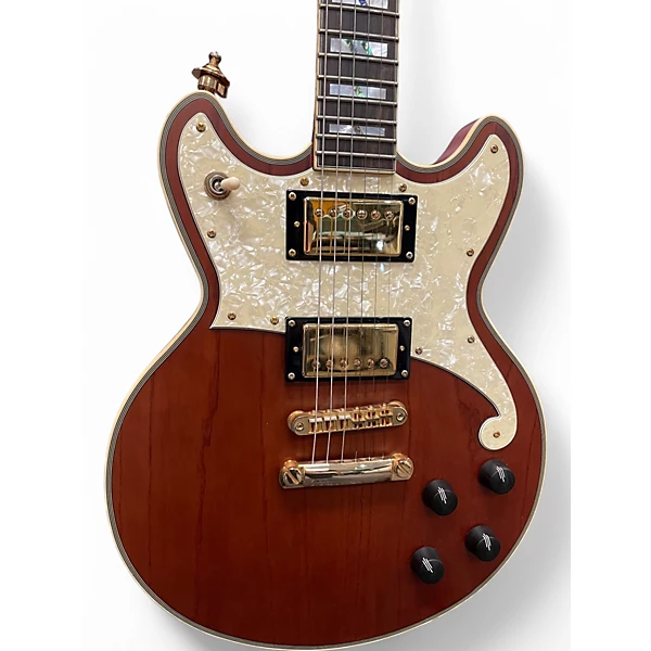 Used D'Angelico DELUXE BRIGHTON LIMITED EDITION SATIN WALNUT Solid Body Electric Guitar