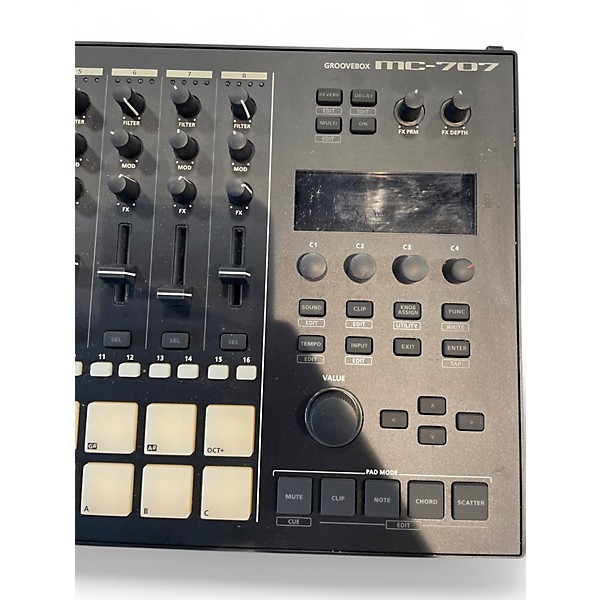 Roland Used Roland MC 707 Groovebox Production Controller