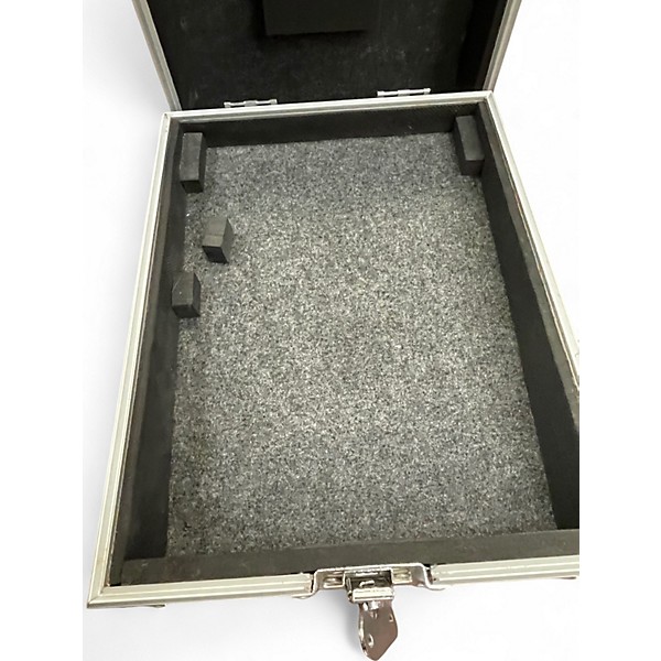 Road Ready Used Road Ready FLIGHT CASE PAIR Utility Case.gc