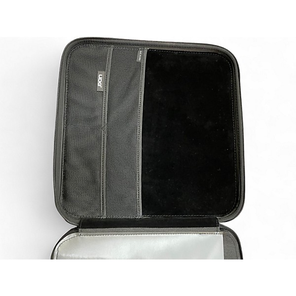 UDG Used UDG VINYL BAG Utility Bag.gc