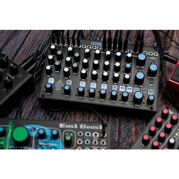 Assembler Vintage Analog Audio Mixer