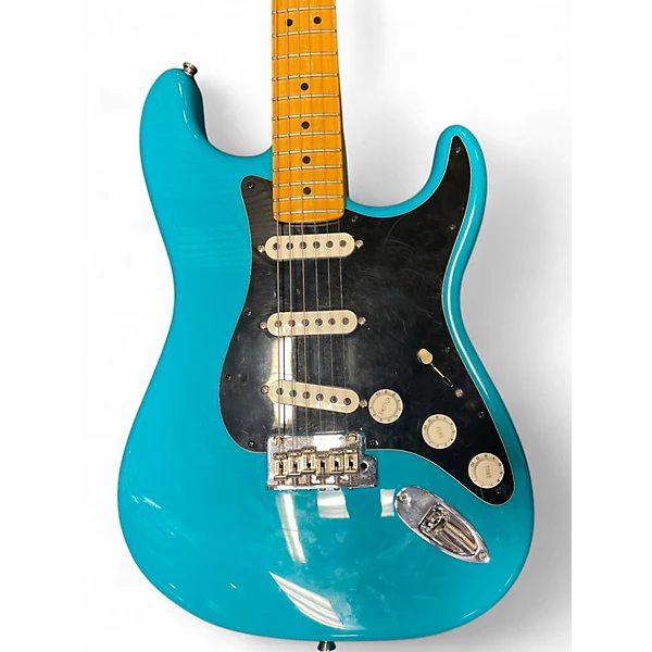 Fender Used Fender American Professional II Stratocaster miami blue Solid Body Electric Guitar
