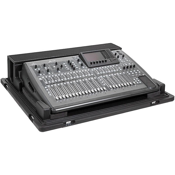 Rolling Mixer X32 Case with Doghouse