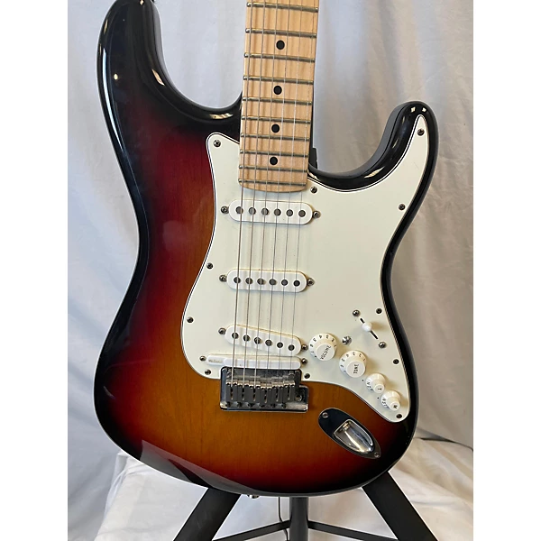 Fender Standard Roland Stratocaster Solid Body Electric Guitar.gc