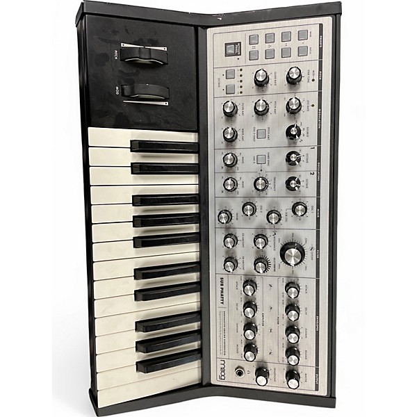 Moog Used Moog Sub Phatty 25 Key Synthesizer