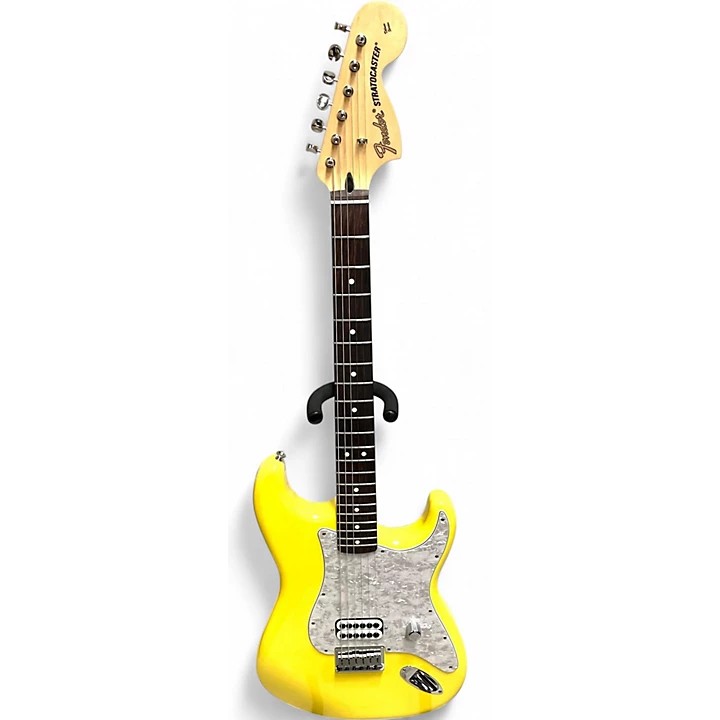 Fender Tom Delonge Signature Stratocaster Solid Body Electric Guitar