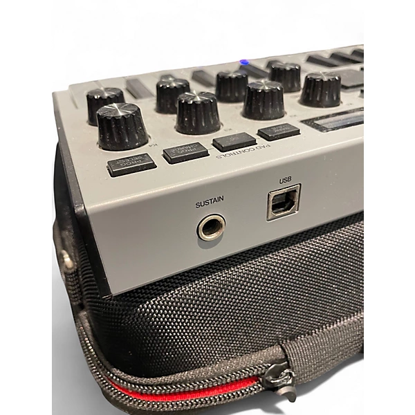 Akai Professional Used Akai Professional MPK Mini MIDI Controller