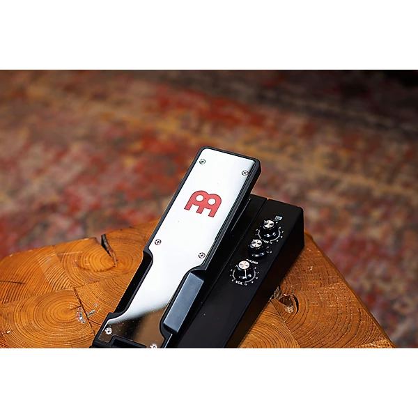 Effects Pedal with Five Pre Programmed Sounds