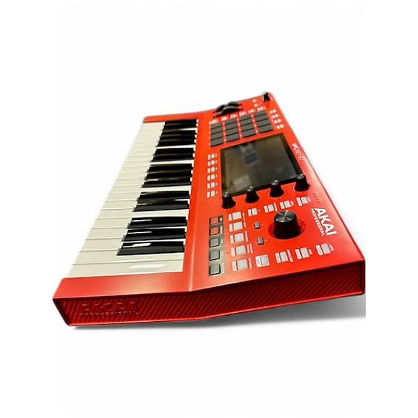 Akai Professional Used Akai Professional MPC KEY 37 Synthesizer